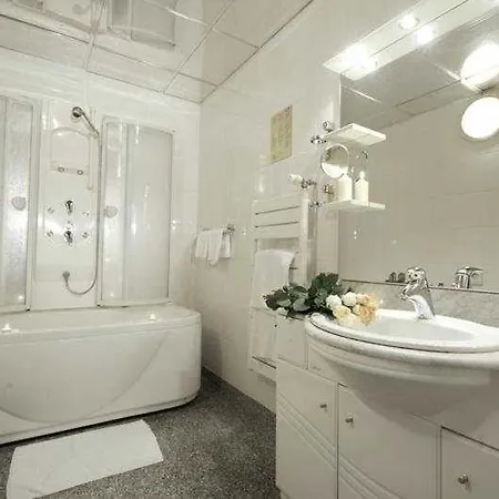 Hotel Phoenix 4*